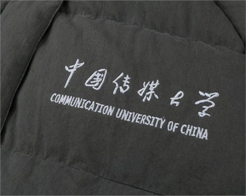 中國傳媒大學定制羽絨服-長款羽絨服定制